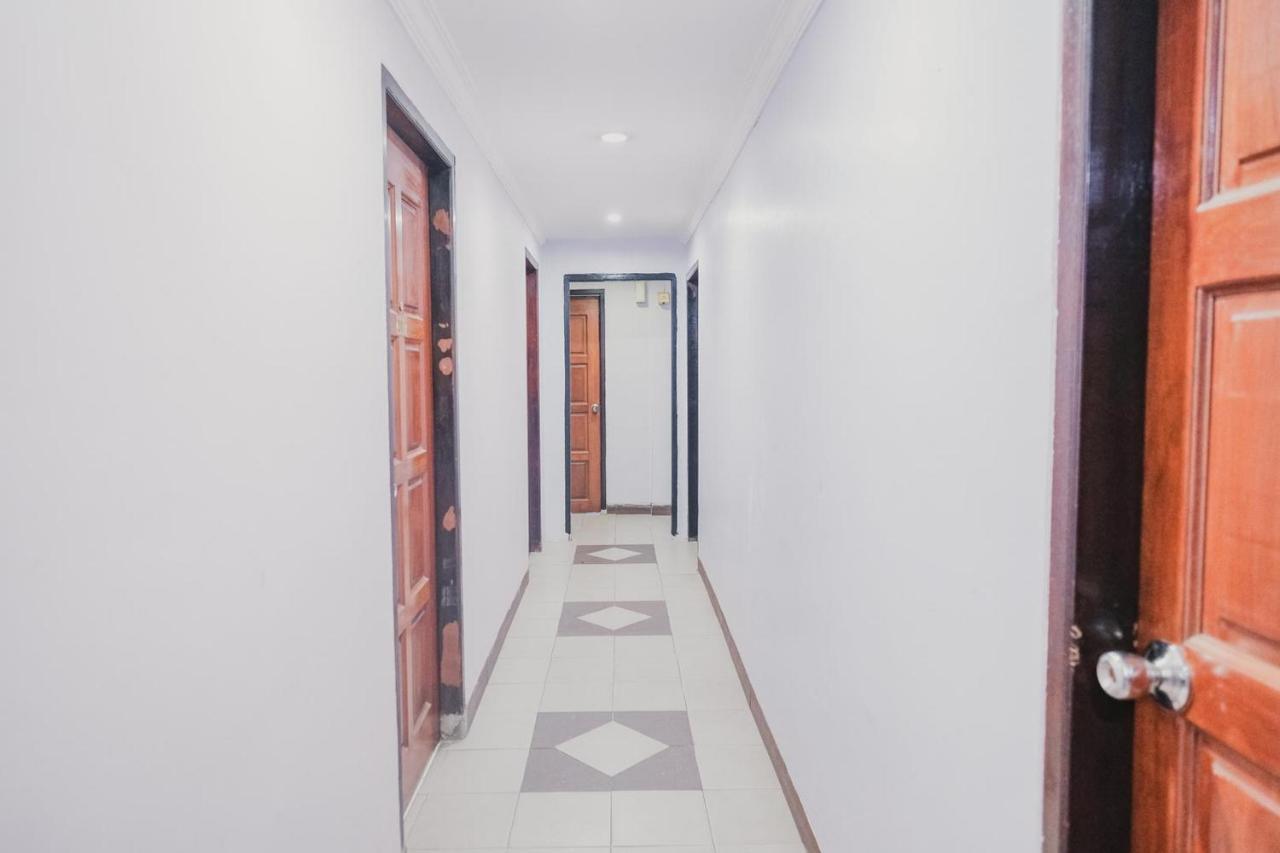 Reddoorz Near Nagoya Hill Mall Batam 5 Exteriér fotografie